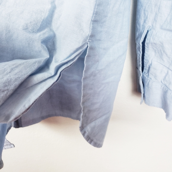 ATHLETA Blue Casual Button Down Collared Shirt Med - Picture 4 of 8